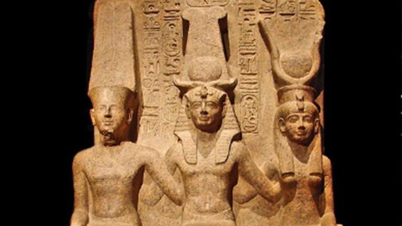 Ramses II statue